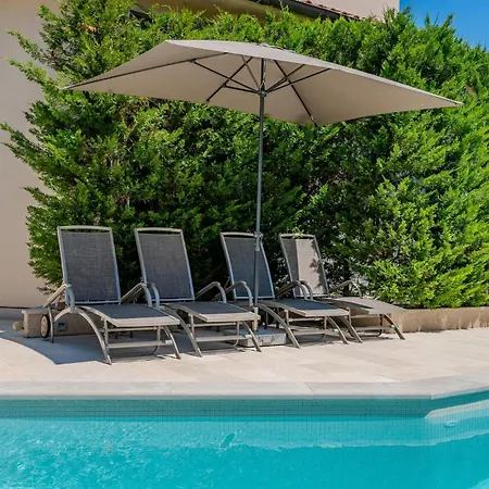 Apartamento 1 Bedroom Beautiful In