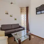 Amazing In With Wifi Apartment *