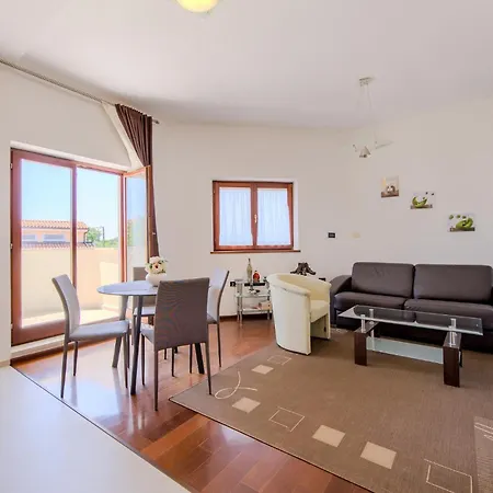 Apartman 1 Bedroom Beautiful In *