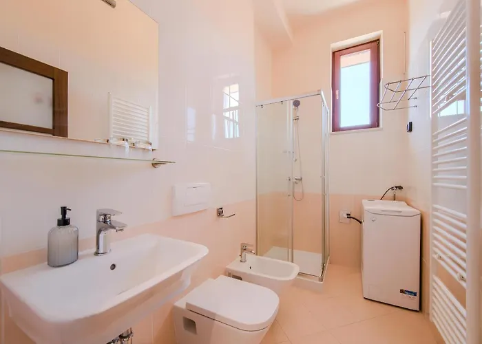 1 Bedroom Beautiful In Apartman *