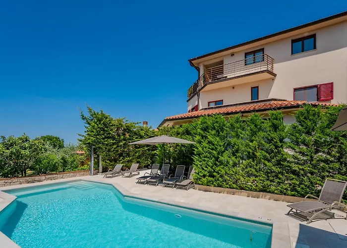 1 Bedroom Beautiful In